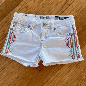 Miss Me Embroidered Denim Shorts Size 28